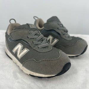 New Balance Kids Sneakers in Gray and Cream